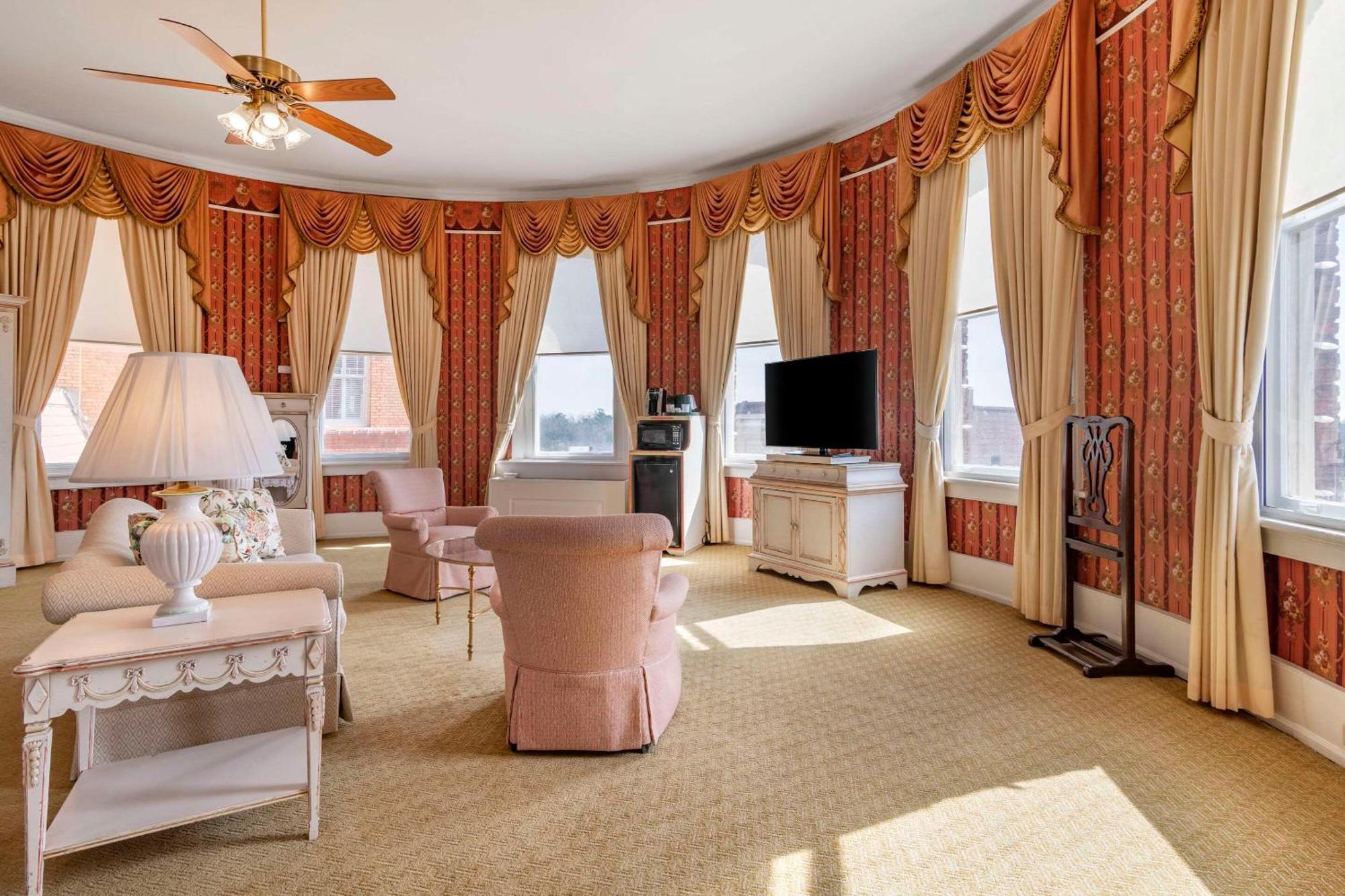 Windsor Hotel, Ascend Hotel Collection Америкус Екстериор снимка