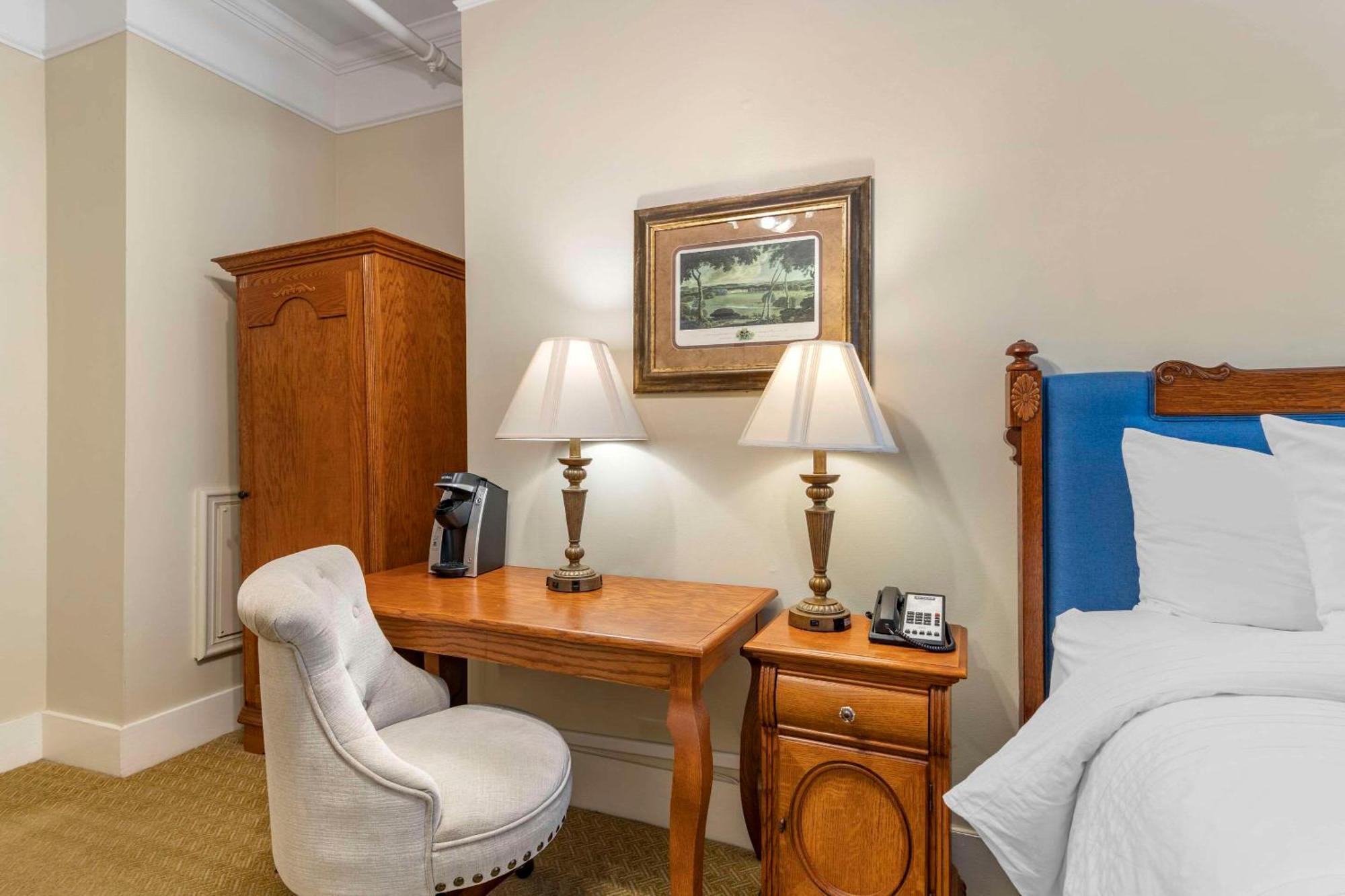 Windsor Hotel, Ascend Hotel Collection Америкус Екстериор снимка